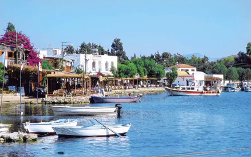 Discover the advantages of economical car rental, affordable prices, and airport delivery with our Bodrum Akyarlar Rent A Car service.